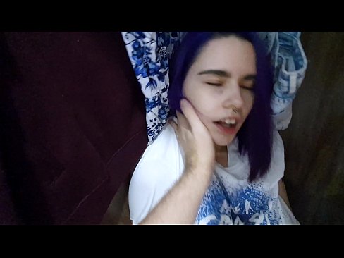 ❤️ Lorg mi mo sis anns a’ chlòsaid agus chuidich i cum ❤ Porno fb aig gd.analizatorkrovi.ru